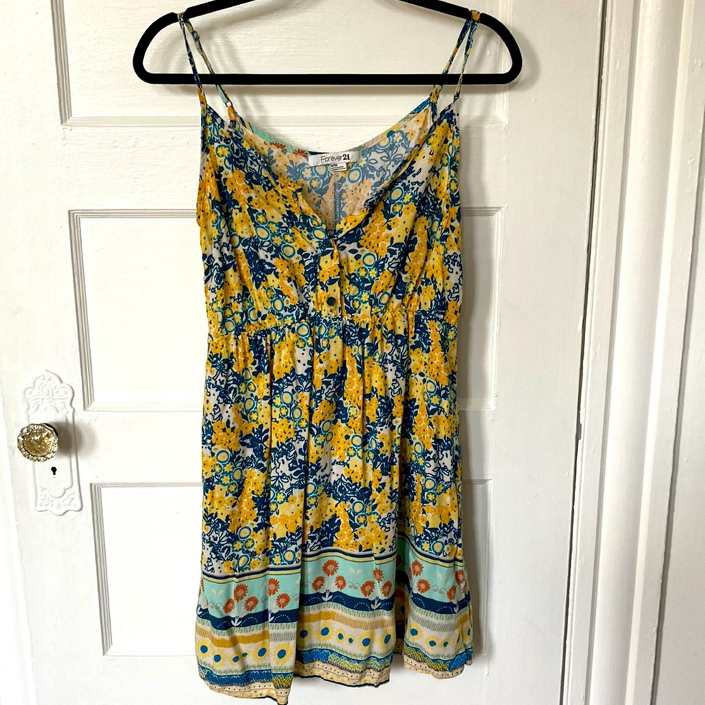 Women’s floral summer dress, size M